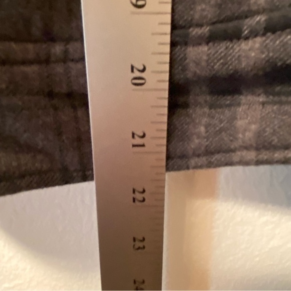 American Eagle Coat Women’s Size Medium Full Zip Pockets Sleeves Zip - Picture 6 of 13